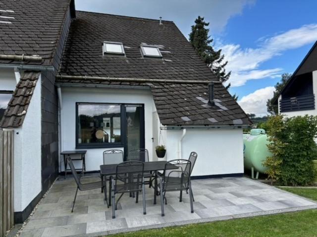 Ferienhaus Kuestelnest Медебах Екстериор снимка